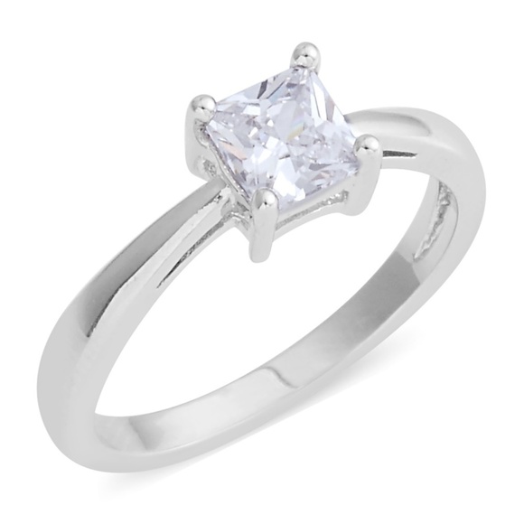 Diamond Cz Silvertone Solitaire Ring - Picture 1 of 3